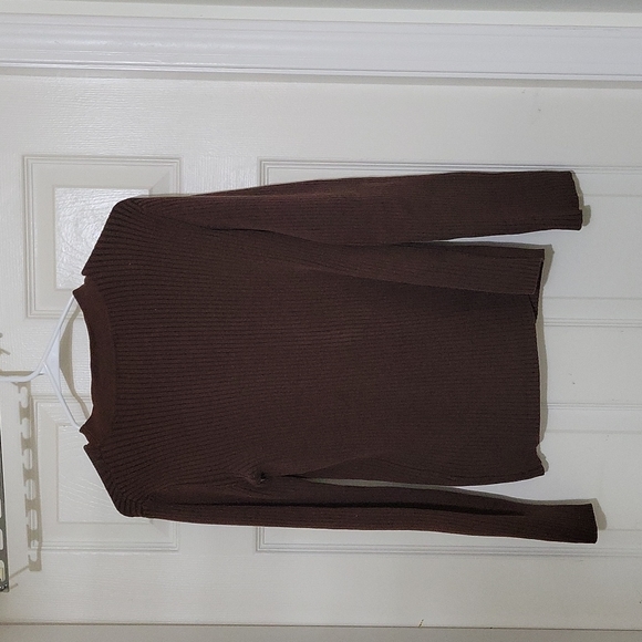 5 tops for sale - Bundle 1 - Picture 6 of 7